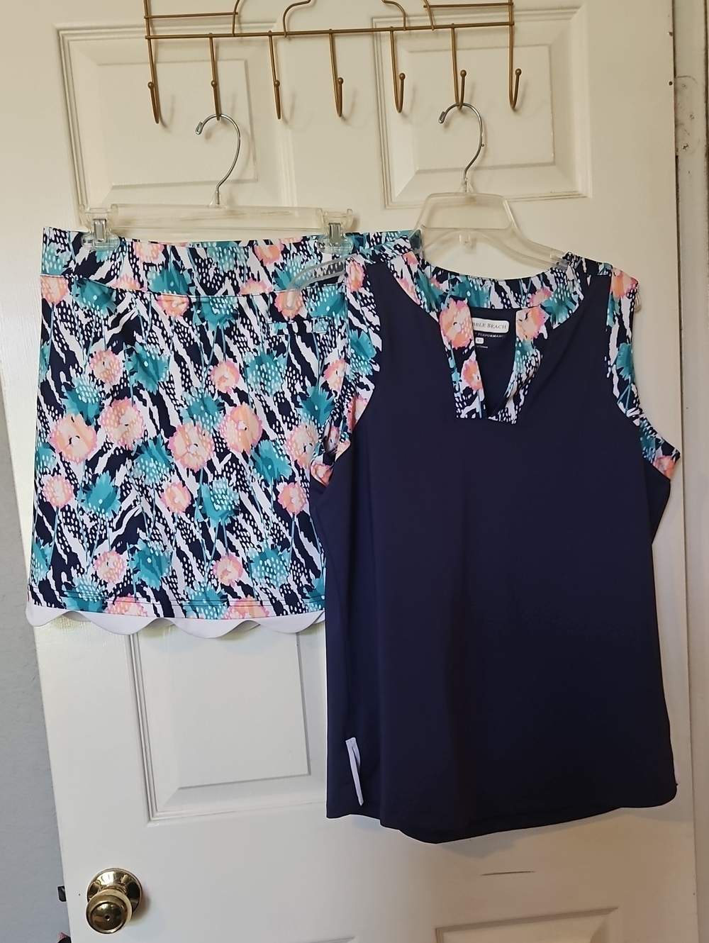 Pebble Beach Set-Navy Sleeveless Top & Matching Skort w/Teal & Peach Floral Trim